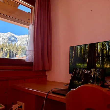 Apartment Fink, Haus Martin