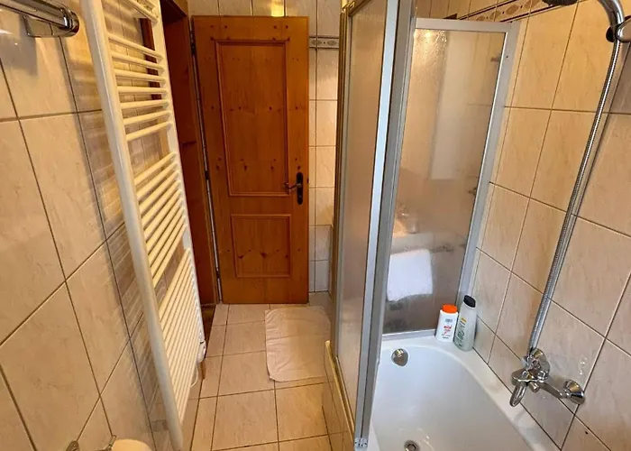 Apartament Fink, Haus Martin